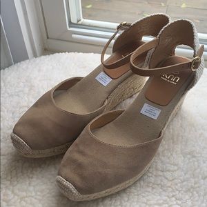 Women’s Espadrille Wedge Sandals - Tan Ankle Strap